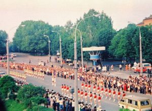8 липня 1980 року Хмельниччина приймала естафету Олімпійського вогню, що мандрував на ХХІІ Олімпійські ігри. Фото: ounb.km.ua